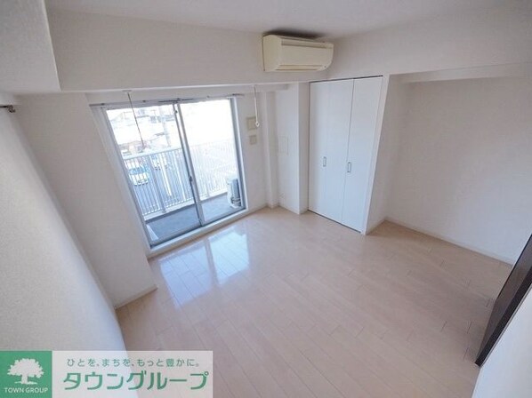 レジディア新横浜の物件内観写真